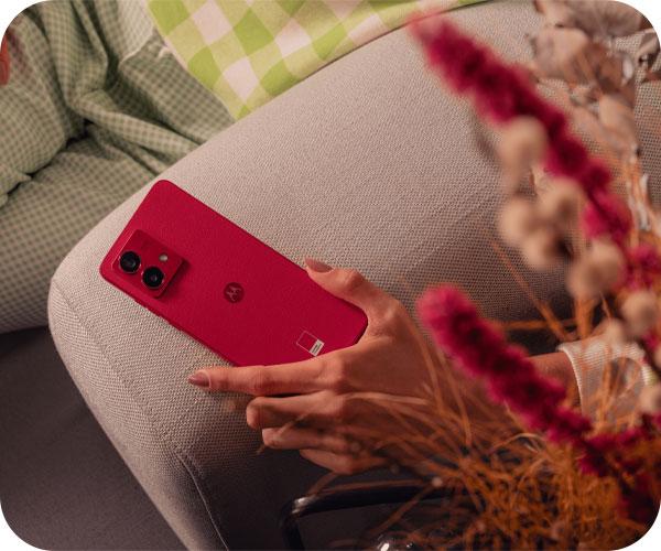 MOTOROLA moto g84 Dual 5G Smartphone design