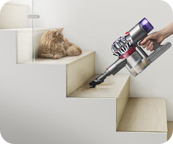 mini exartima skoupas dyson v8