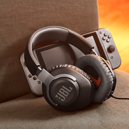 gaming headset JBL Quantum 100